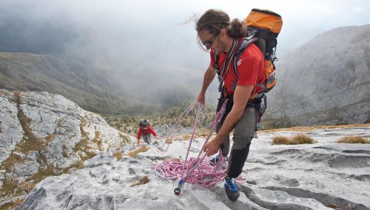 Die Region bietet einfache Klettersteige und fordernde Felswände für Profis © Dolomiti Friulane