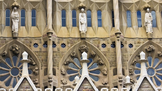 Sagrada Familia © SuperStock