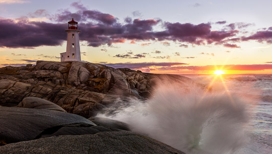 Peggy's Cove in Nova Scotia - (Foto: ©Johnathan Rhynold/500px Royalty Free)