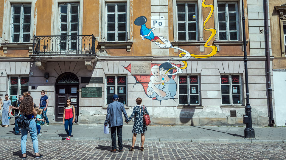 Das Museum im Geburtshaus von Marie Curie liegt zehn Minuten von der Bus- und Tramhaltestelle Stare Miasto in der Warschauer Altstadt entfernt - (Foto: ©fotokon/Getty Images)