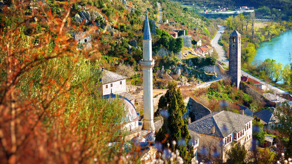 Wage dich aus Mostar hinaus, um Herzegowinas andere Highlights zu entdecken © Anna Gorin / Getty Images