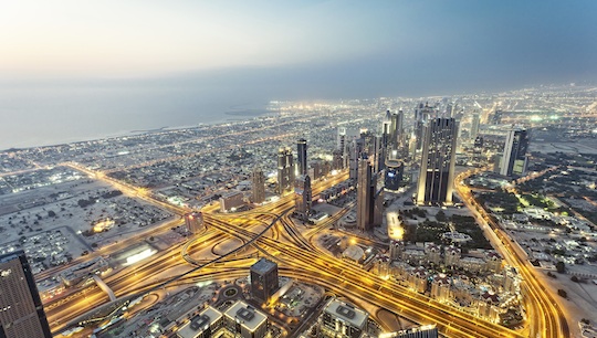 Einst Wüste, jetzt Metropole – Dubai bietet Reisenden neue Erlebniswelten © Thinkstock