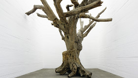 "Tree" heißt das Werk von Ai Weiwei in der Sammlung Boros © Foto Noshe