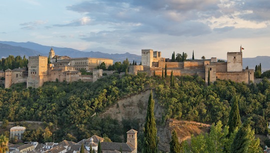 Rotes Bollwerk: Festung Alhambra © Pete Seaward