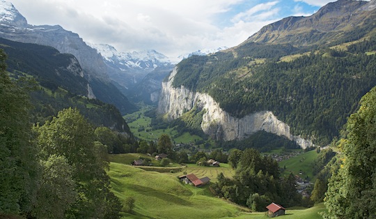 Lauterbrunnental © Pete Seaward