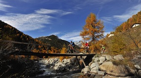 Schweizer Fernradweg © Christian Perret/Swiss-Image.ch