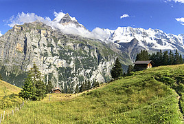 Postkarte aus dem Berner Oberland, Schweiz © Lee Mailer
