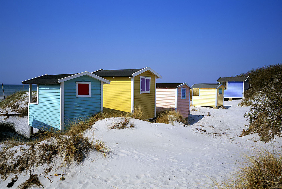 Die bunten Badehütten von Skanör. Foto: Birger Lallo