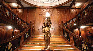 Rekonstruktion der Haupttreppe der Titanic © Titanic - The Artifact Exhibition