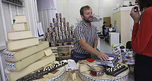 Käse-Probe auf dem „Maltby Street Market“ © Dan Kitwood/Getty Images