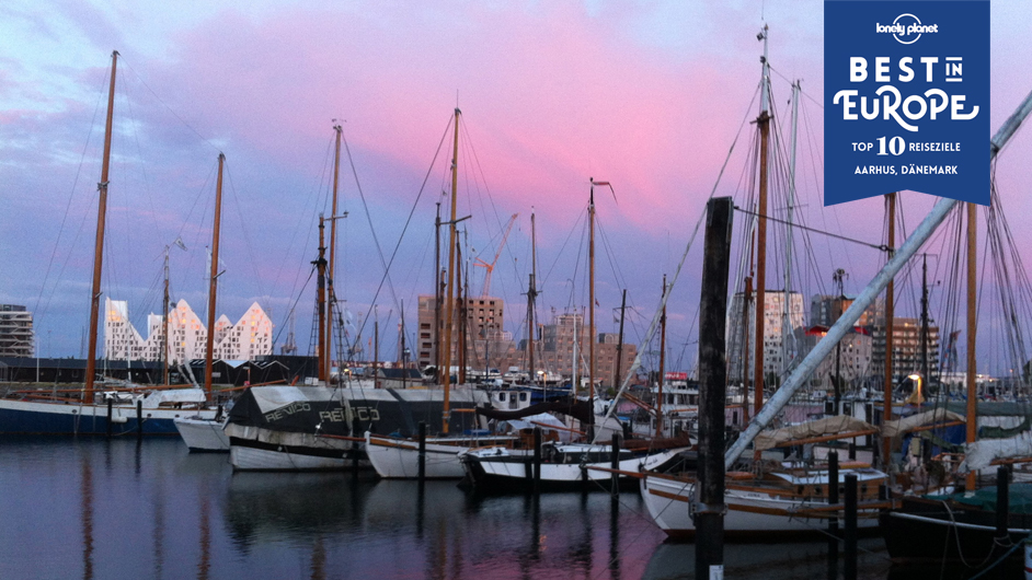 Sonnenaufgang im Hafen von Aarhus, Dänemark © Anne Marie Dinesen