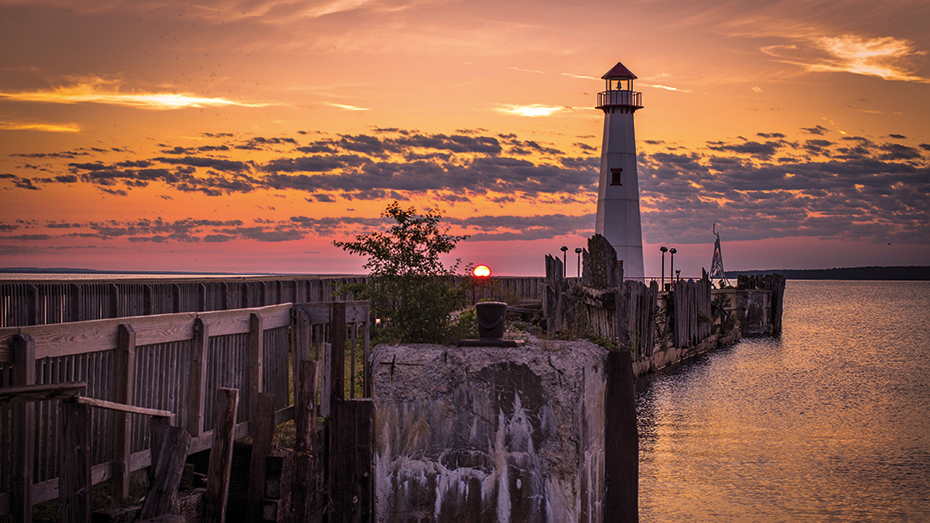 Mehr als 40 Leuchttürme liegen am Seeufer der Oberen Halbinsel von Michigan.