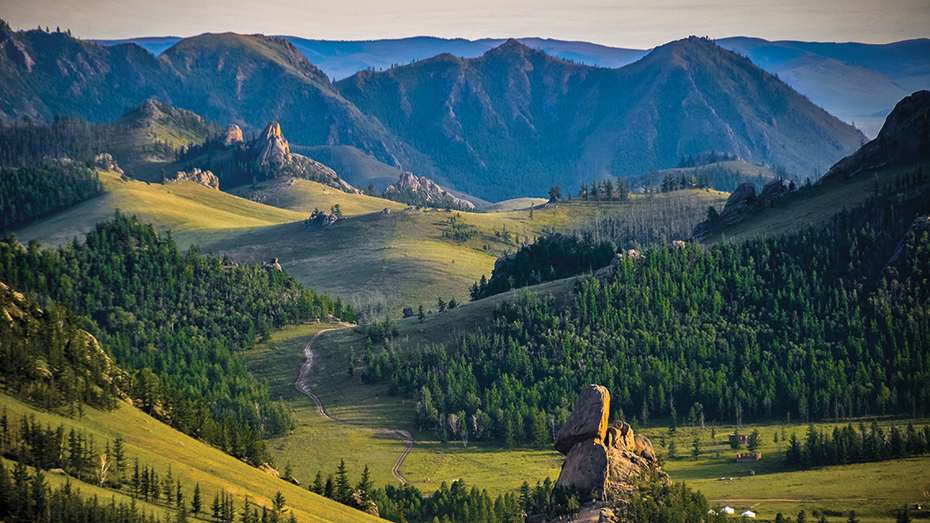 Der Gorkhi-Terelj-Nationalpark ist ein Traum für Kletterer. Außerdem kann man Pferde und Kamele mieten.