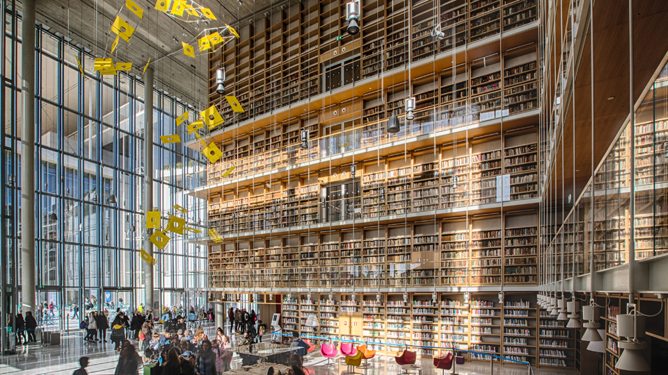 Eine weitere imposante Sehenswürdigkeit:  das Stavros Niarchos Foundation Cultural Center mit der Nationalbibliothek. ©NLG_Nikos Karanikolas