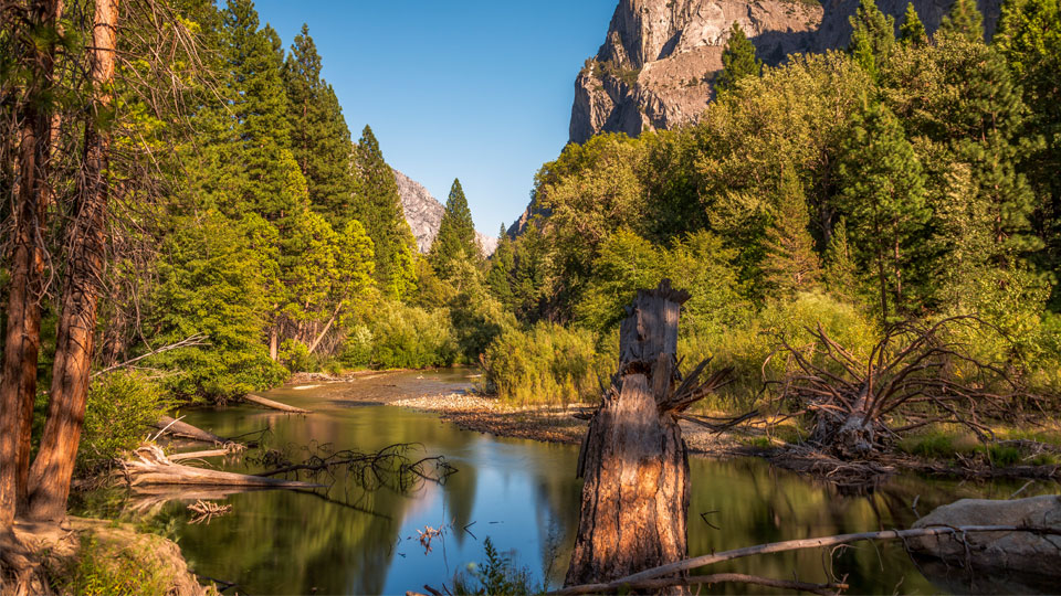 Fluss in einem felsigen Abschnitt des Kings Canyon National Park ©Chiara Salvadori/Getty Images