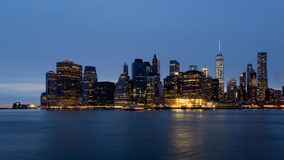 Die Nacht bricht über Manhattan herein - (Foto: Stephan Goldmann)