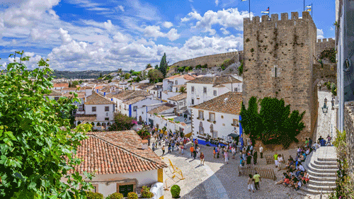 Der Ort Obidos mit seinen mittelalterlichen Häusern - (Foto: ©StockPhotosArt/Shutterstock Royalty Free)