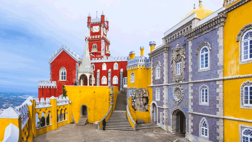 Hof des Pena-Palasts - (Foto: ©leoks/Shutterstock Royalty Free)