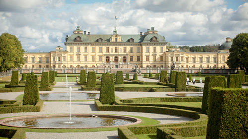 Schlossgarten von Drottningholm - (Foto: ©motimeiri/istock.com)