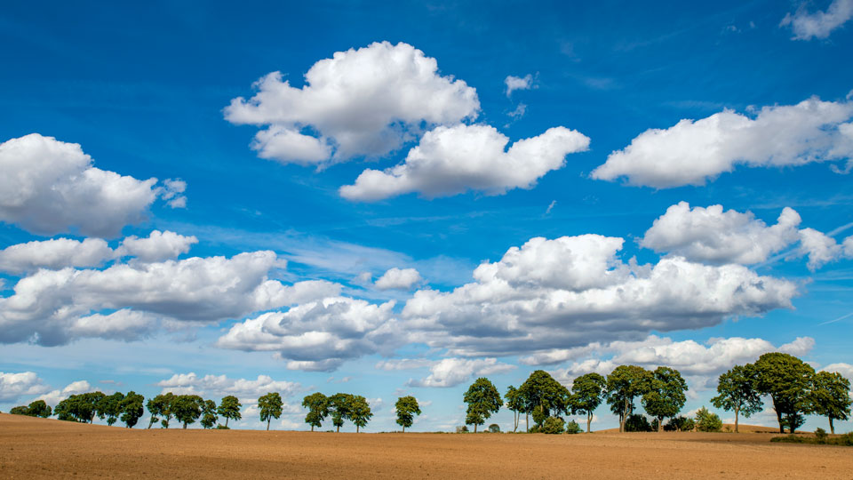 Ziemlich abgelegen ist die malerische Seenlandschaft der Masuren - (Foto: ©DuMont Bildarchiv, Peter Hirth)