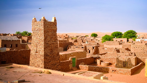 Chinguettis Freitagsmoschee, eines der Wahrzeichen von Mauretanien - (Foto: ©HomoCosmicos/istock.com) 
