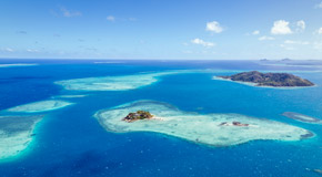 Mamanuca-Inseln aus der Luft - (Foto: ©Matteo ColomboGetty Royalty Free)