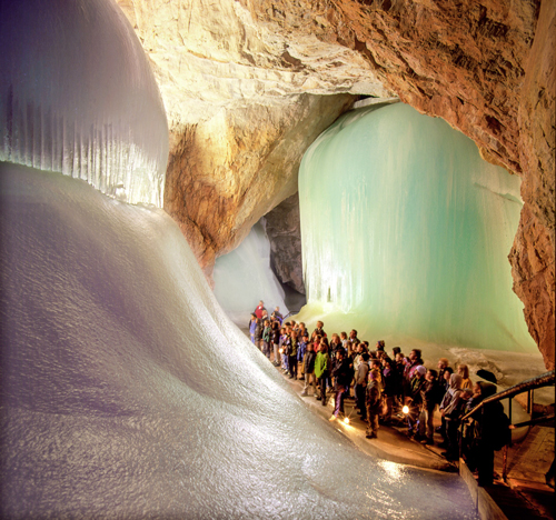 Im Inneren der Eisriesenwelt - (Foto: ©Eisriesenwelt GmbH)