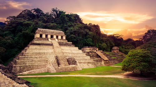 Blick auf Palenque - (Foto: ©Fer Gregory/Shutterstock Royalty Free) 