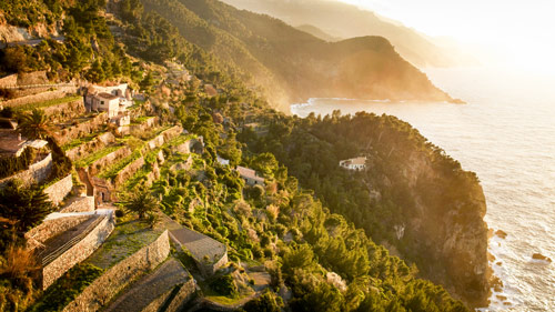 Garten-Terrassen an der Nordküste von Mallorca - (Foto: ©Andrew Montgomery/LP TRAVELLER MAGAZINE COLLECTION)