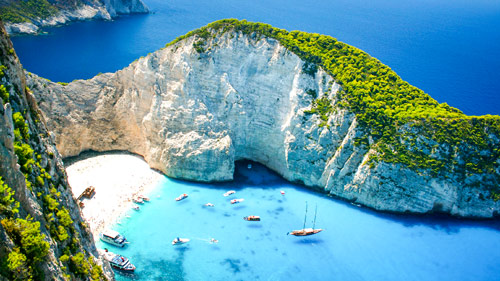 Strand von Navagio auf Zakynthos in Griechenland - (Foto: ©Petr Kopka/Shutterstock Royalty Free)