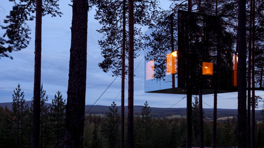 Der Mirrorcube des Treehotel - (Foto: © Peter Lundström / WDO)