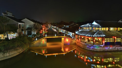 Wuzhen bei Nacht - (Foto: shunjian123/iStock.com)