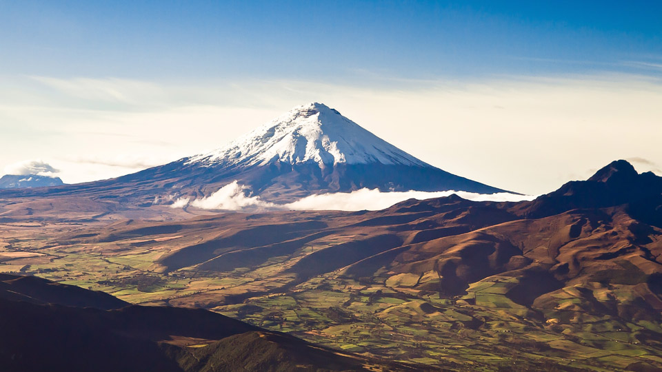 Mit dem Motorrad Richtung Cotopaxi - (Foto:©pxhidalgo/Getty Images)