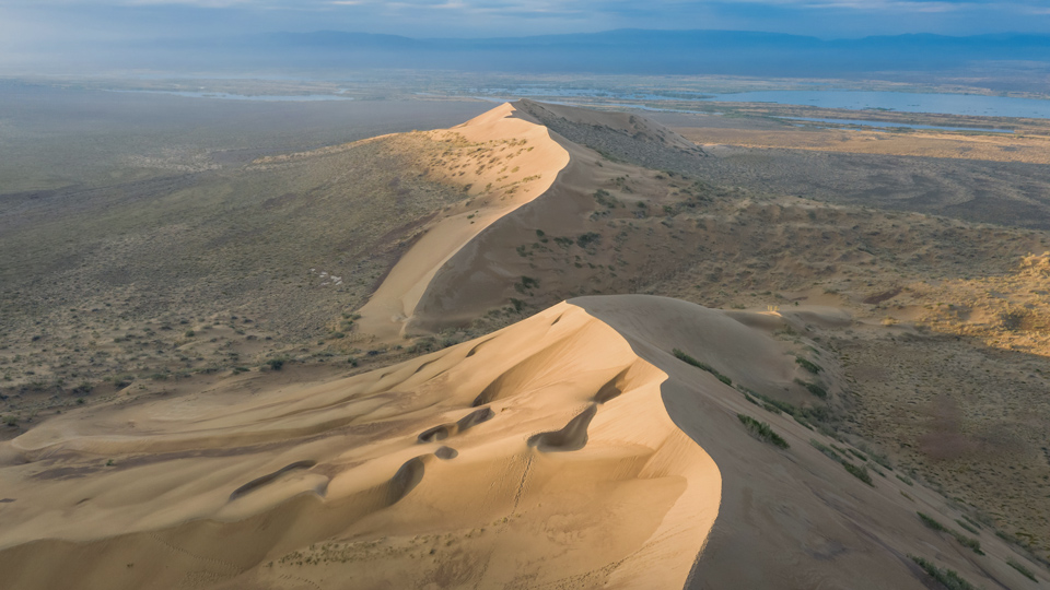 Die wundersame, singende Düne im Altyn-Emel-Nationalpark - (Foto: © Sergey Dzyuba / Getty Images)