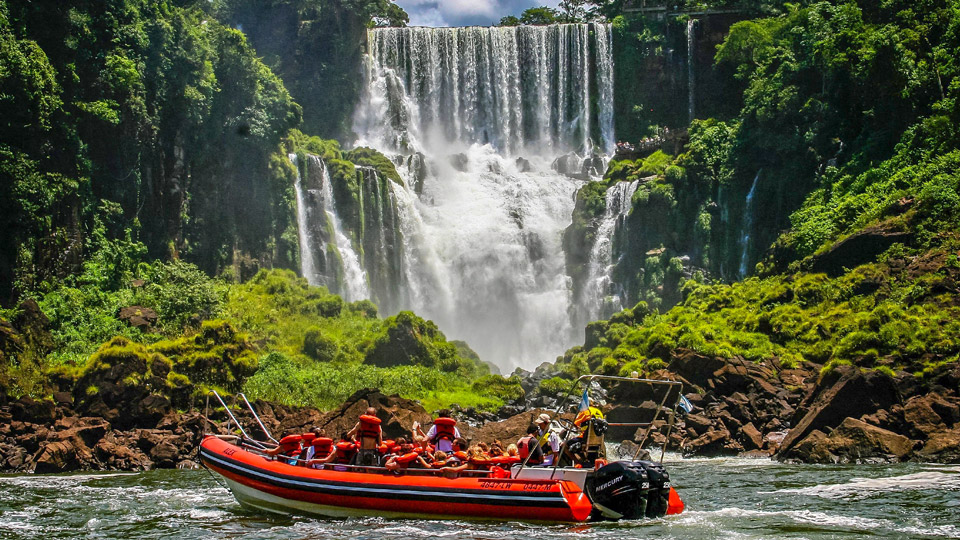 Iguazú Falls - (Foto: ©Nigel Jarvis/Shutterstock)