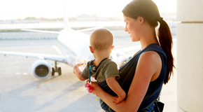 Am besten vor Abflug bereits an die Sandstrände denken, die auf der anderen Seite des Fluges winken - (Foto: © Chris Tobin/Getty Images)