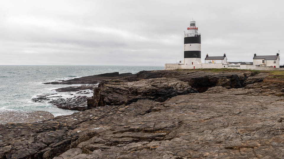 Der Leuchtturm am Hook Head ist auch heute noch für die Schifffahrt unerlässlich – (Foto: Katrin Goldmann)