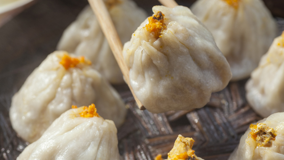 Viele Menschen lieben die chinesische Küche wegen der Vielfalt köstlicher Dumplings - (Foto: ©wang song/Shutterstock)