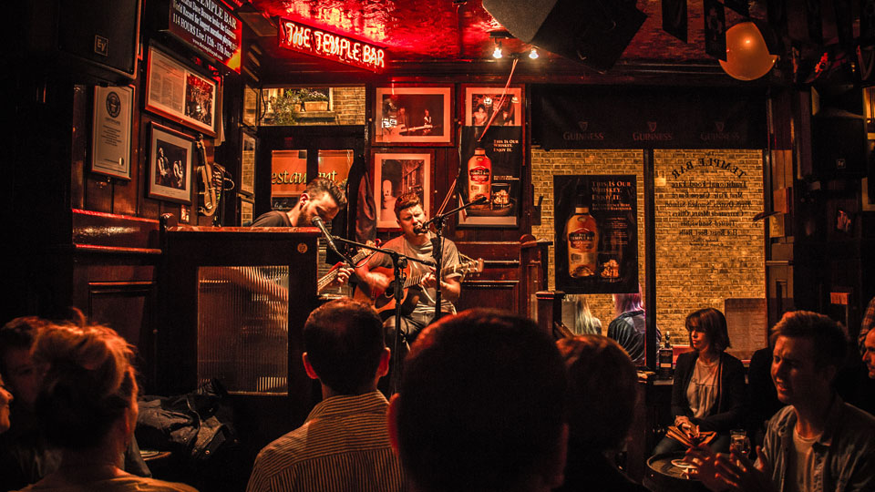 Es gibt nur wenige Orte, an denen gleichzeitig so viele Live-Musikkonzerte stattfinden wie in Dublin - (Foto: © Yohan LB / 500px)