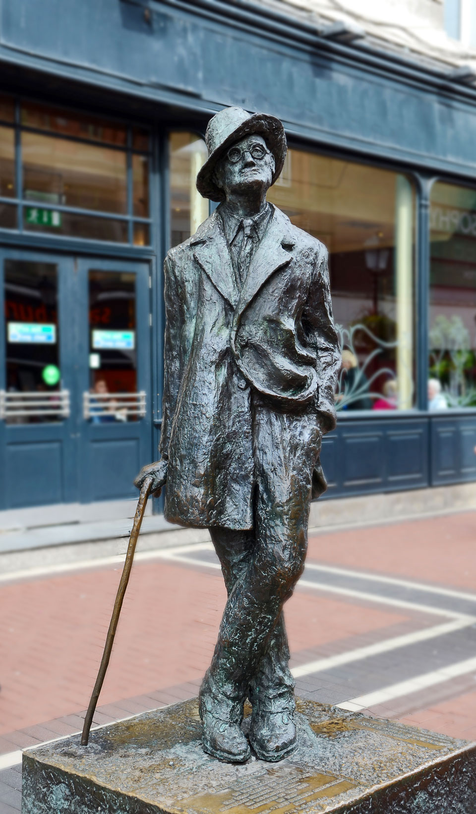 Der Monolog der James Joyce-Statue wird von Gabriel Byrne gesprochen - (Foto: © YingHui Liu / Shutterstock)