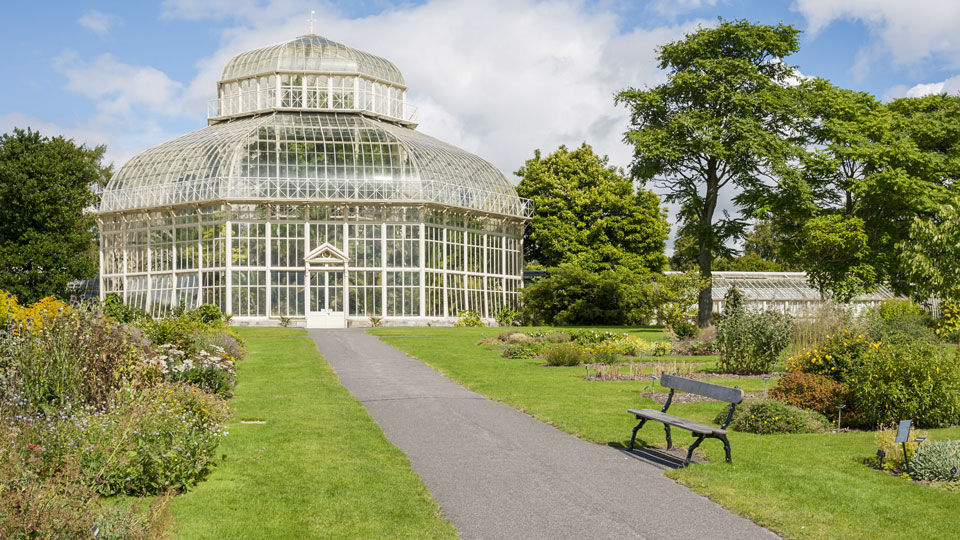 Die National Botanic Gardens liegen außerhalb des Stadtzentrums - (Foto: © Aitormmfoto / Shutterstock)