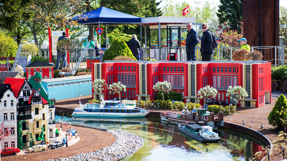 Vergnügen für die ganze Familie: das Legoland in Billund - (Foto: ©Lena Ivanova/Shutterstock)