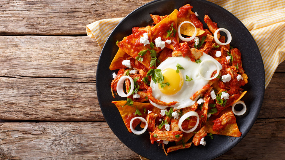 Unwiderstehlich: ein traditionelles Gericht mit Chilaquiles im Food Garden von Tijuana - (Foto: ©AS Food studio/Shutterstock)