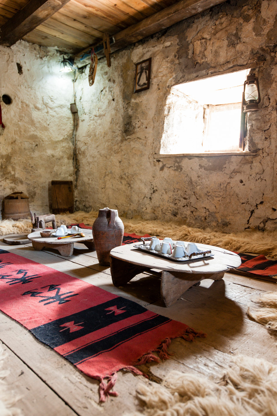 Im Lock-In-Tower von Theth wurden Straftäter vor Blutrache beschützt, bis eine friedliche Lösung für den Konflikt zwischen den Familien gefunden wurde - (Foto: © Justin Foulkes / Lonely Planet)