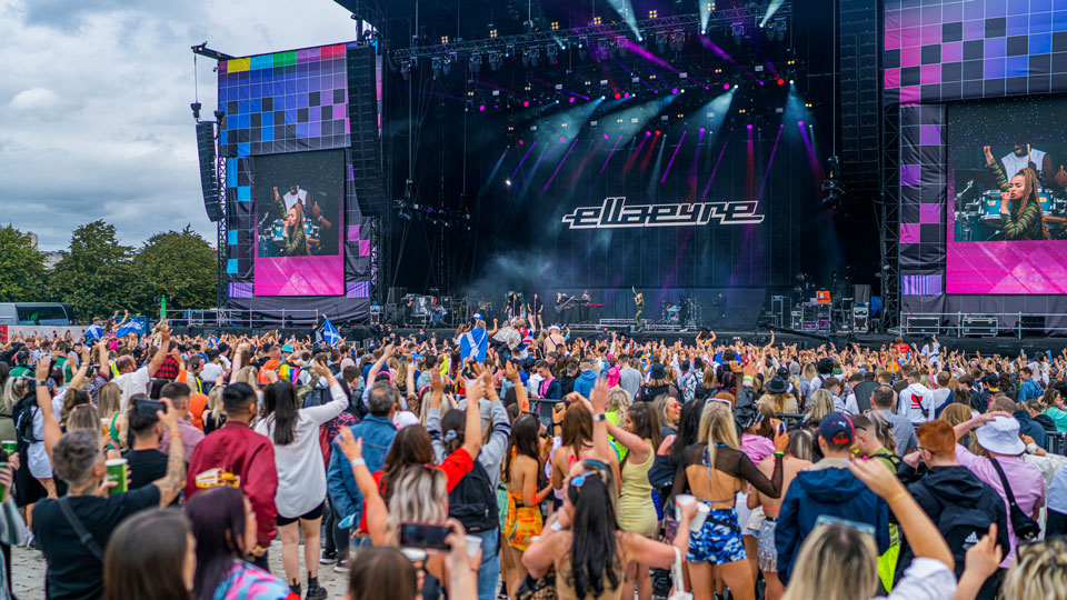 Das Publikum amüsiert sich beim TRNSMT Festival - (© VisitScotland / Luigi Di Pasquale)