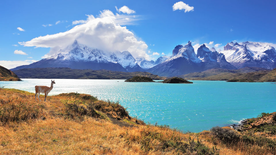 Von A wie Afrika bis Z wie Zentralasien - das Große Reisebuch bietet Inspirationen rund um den Globus - (Foto: ©kavram / Shutterstock)