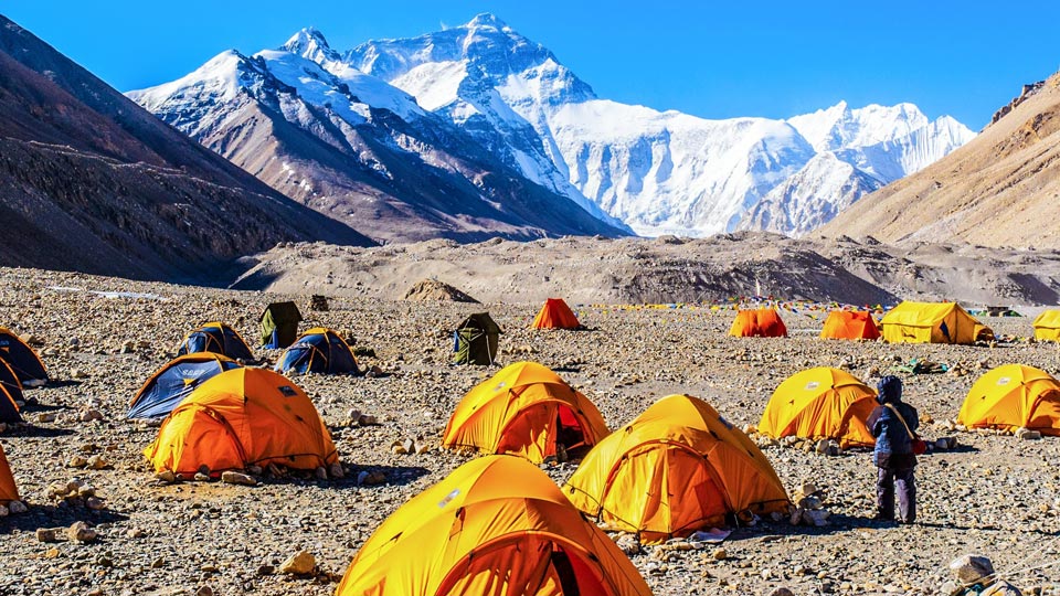 Das Trekking zum Everest Base Camp dauert etwa zwei Wochen - (Foto: © Meiqianbao / Shutterstock)