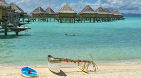 Wie sieht dein Inseltraum aus? Relaxen auf Bora Bora oder wandern entlang schroffer, windgepeitschter Klippen? - (Foto: Getty Images/imageBROKER RF)