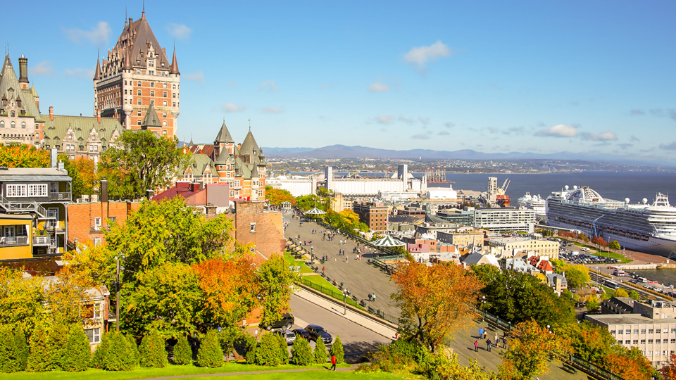 Chateau Frontenac in Quebec City - (Foto: ©MARGRIT HIRSCH/Shutterstock)