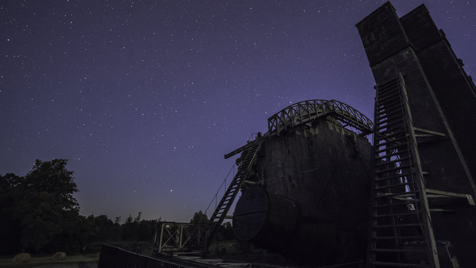 Das Leviathan-Teleskop im Birr Castle - (Foto: © Luis Alberto Canizares/Shutterstock)